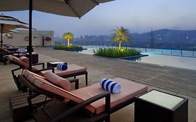Holiday Inn Mumbai International Airport By Ihg